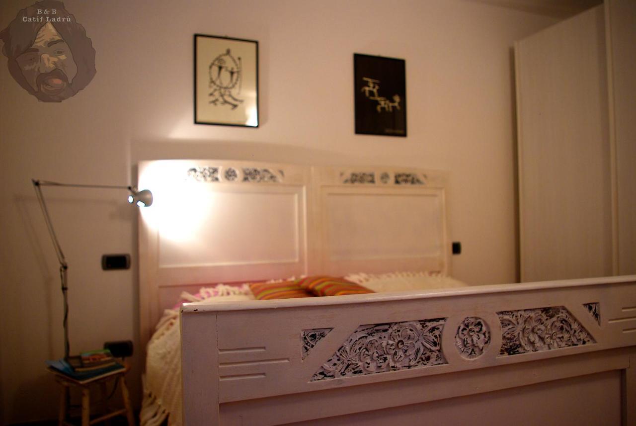 Catif Ladru Bed and Breakfast Cerveno Exteriör bild